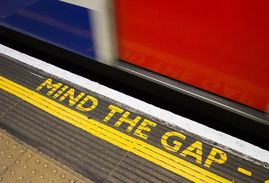 dont-mind-the-gap-blog-gr8fool